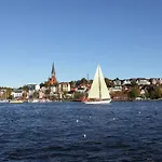 호텔 Am Fjord 2*